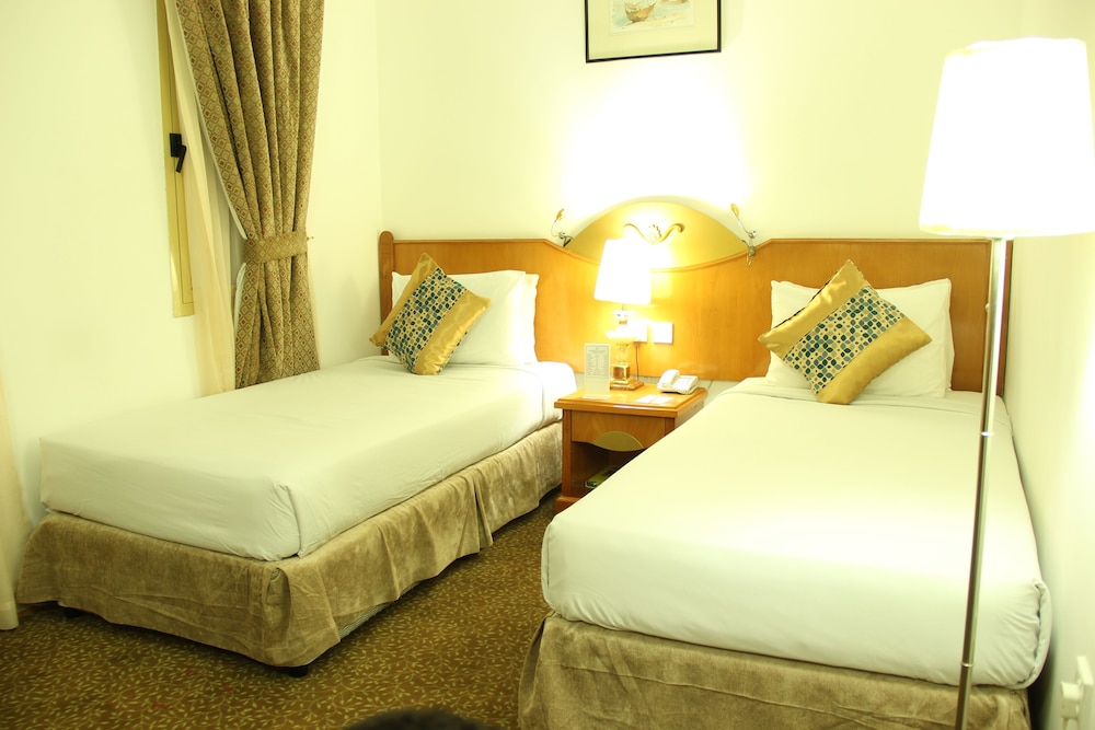 Standard Twin Room photo 2