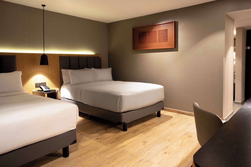 Executive Room, 2 Double Beds - Photo 3