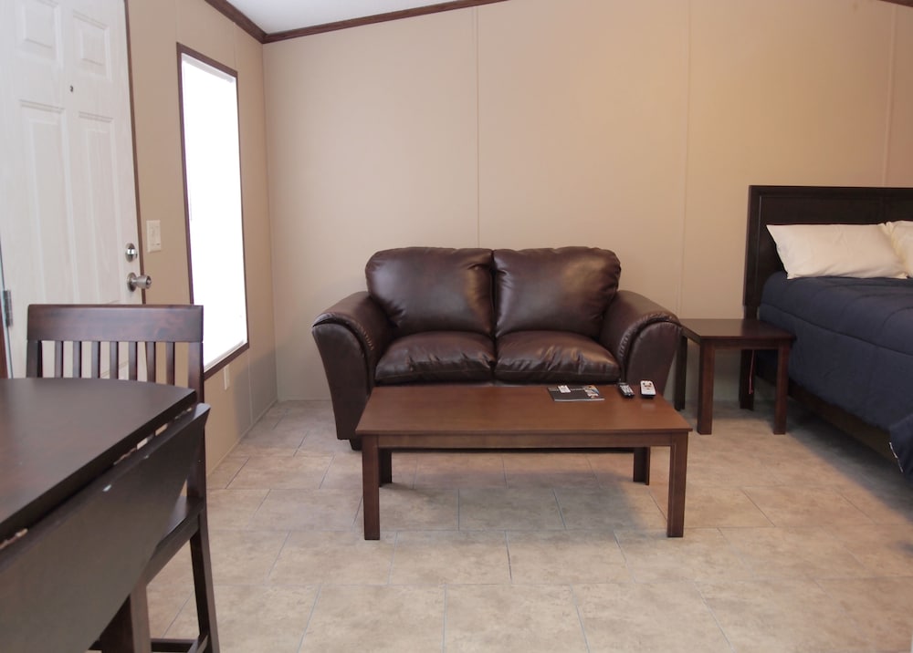 Comfort Single Room, 1 Queen Bed, Non Smoking photo 1