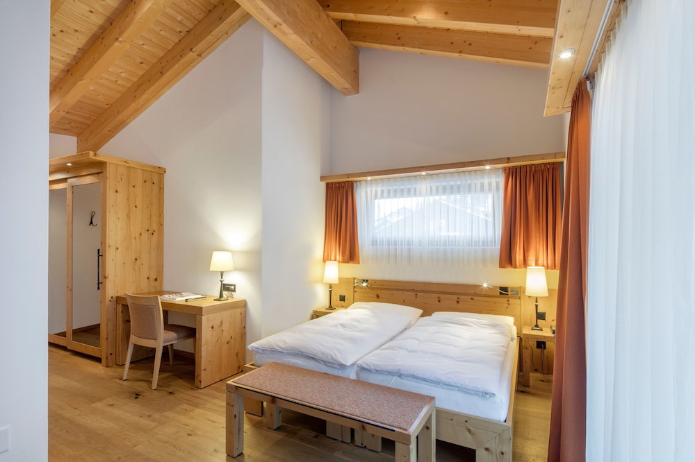 Deluxe Double Room, 2 Twin Beds