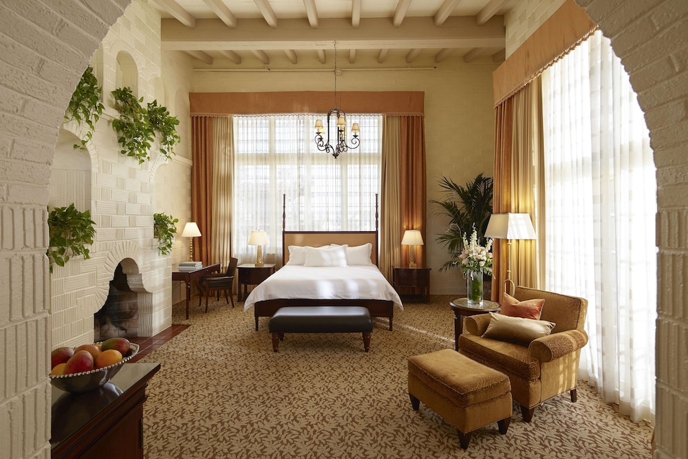 Junior Suite, 1 Queen Bed - Photo 3
