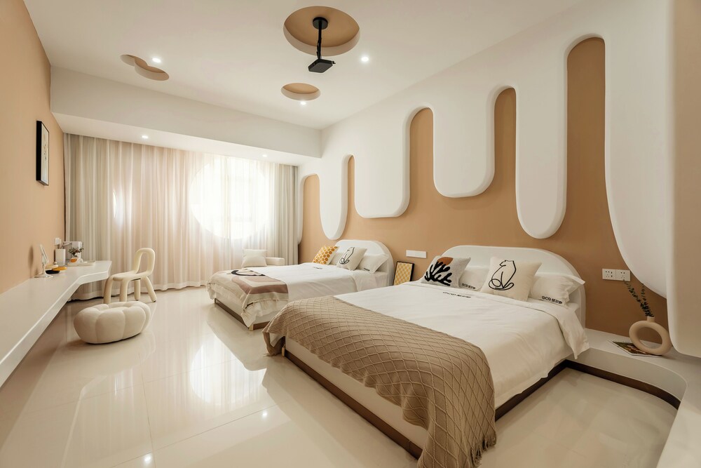 Basic Twin Room, Courtyard View