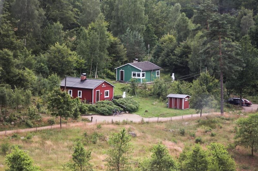Basic Cottage, Fireplace, Valley View (final cleaning, bed sheets and towels are not included) photo 1