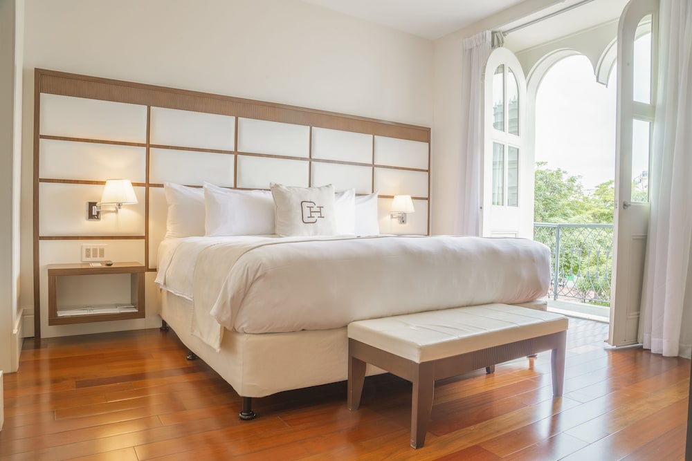 Suite, 1 King Bed