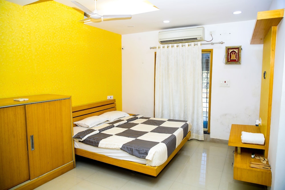 Standard Shared Dormitory