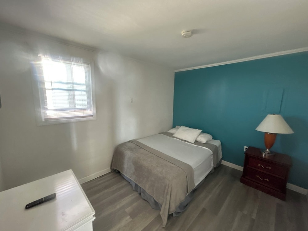 Studio Suite, 1 Queen Bed photo 2
