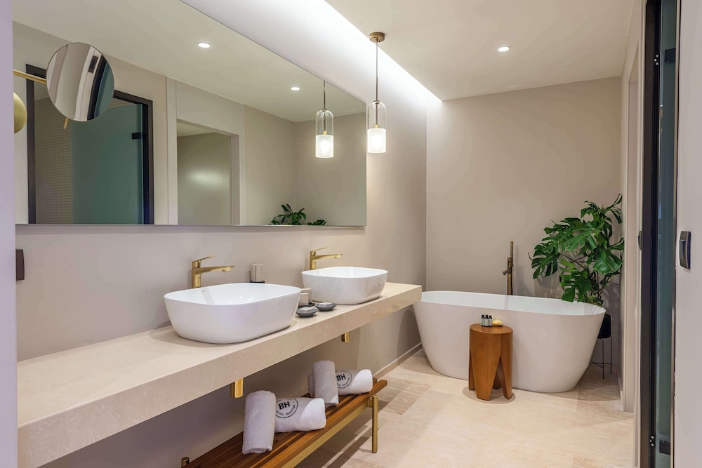 Honeymoon Suite, 1 King Bed, Private Pool