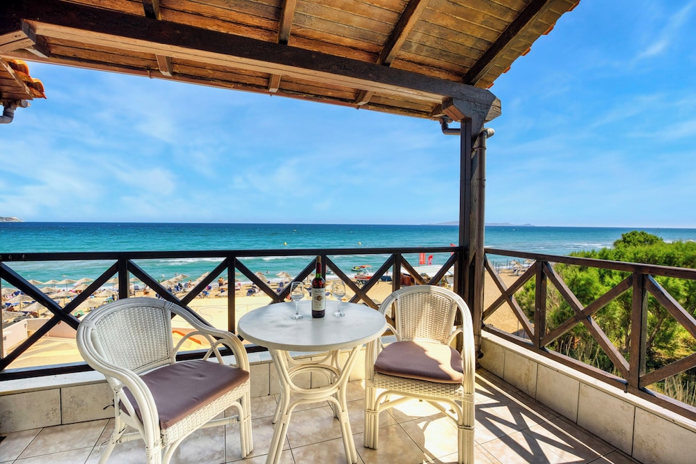 Double or Twin Room, Sea View photo 2