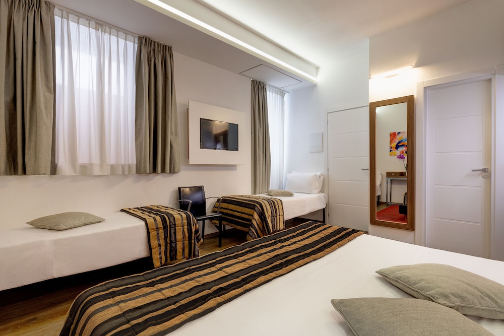 Quadruple Room photo 3