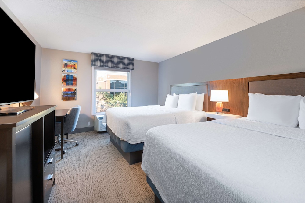 Suite, 2 Queen Beds, Kitchen - Photo 1