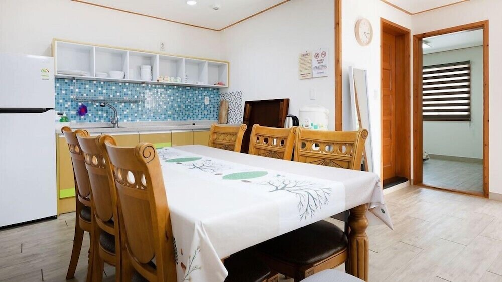 Room (osondoson(organization)) - Photo 12