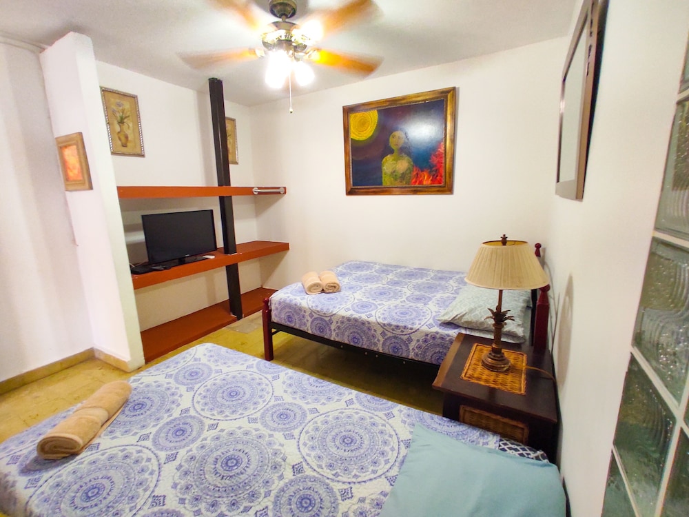 #9triple Room Three Single Bed photo 3