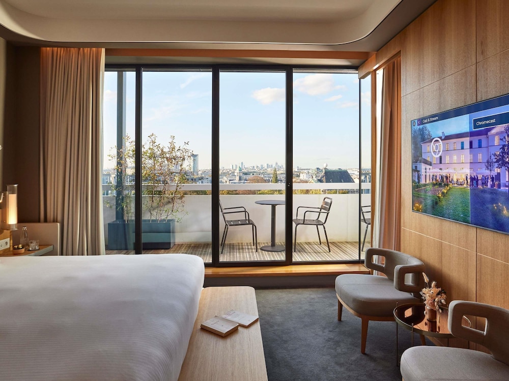 Suite, 1 King Bed (Eiffel) - Photo 2