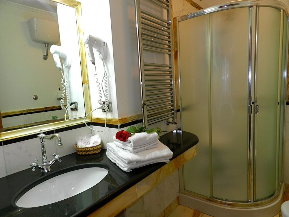 Classic Double or Twin Room