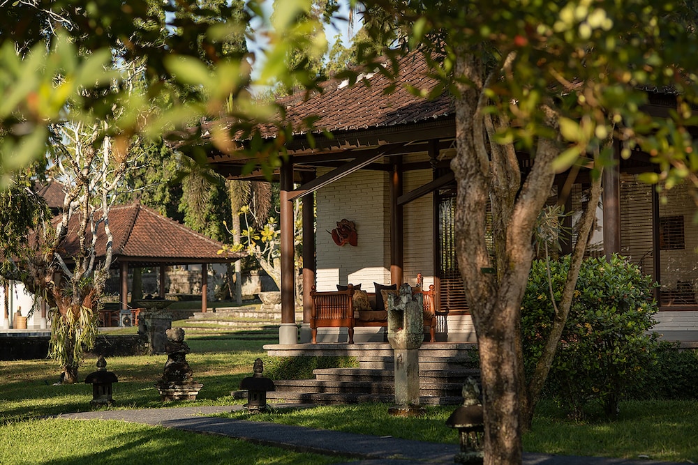 Two Bedroom Family Pool Villa with Club Benefits - Photo 8
