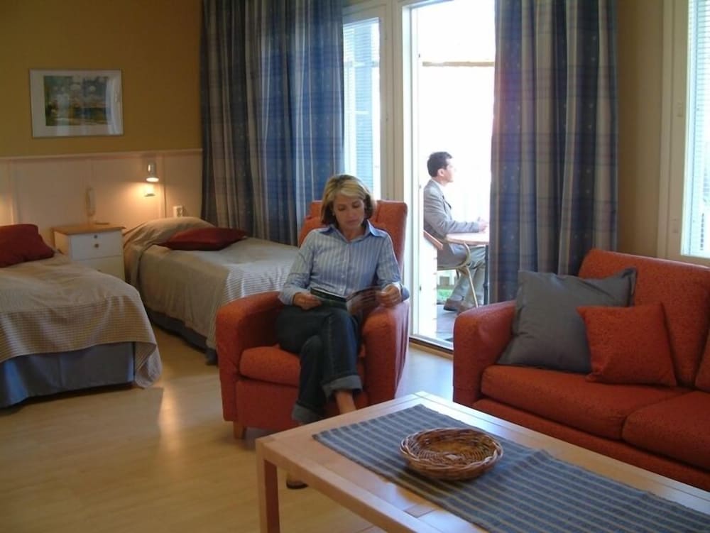 Family Apartment photo 2