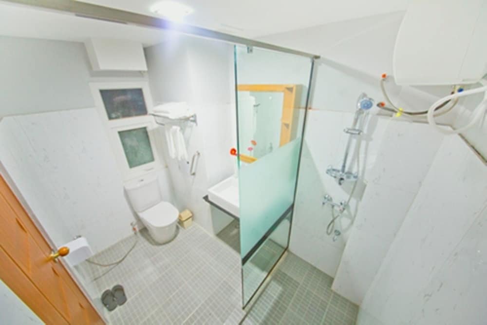 Standard Room photo 2