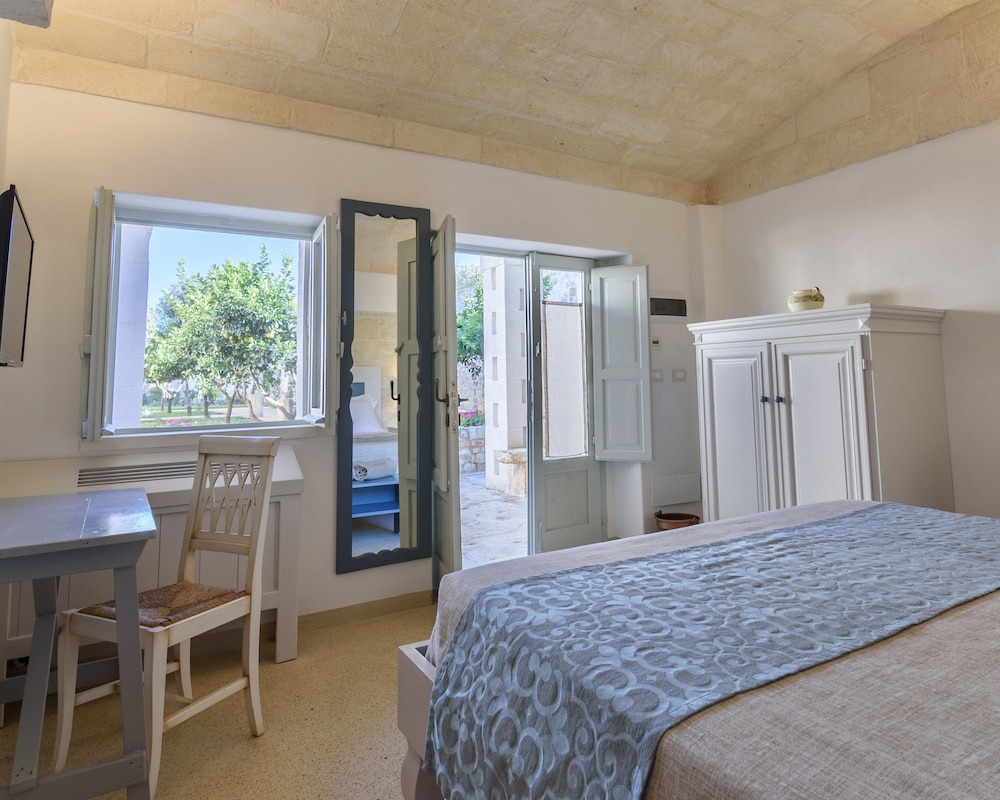 Deluxe Room - Photo 4