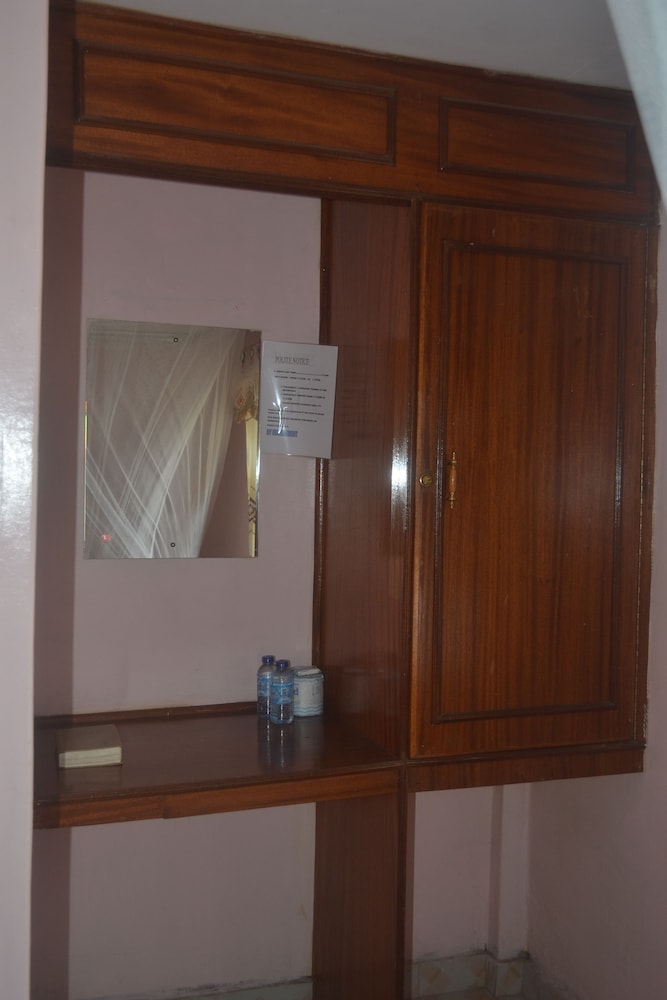 Standard Twin Room photo 2
