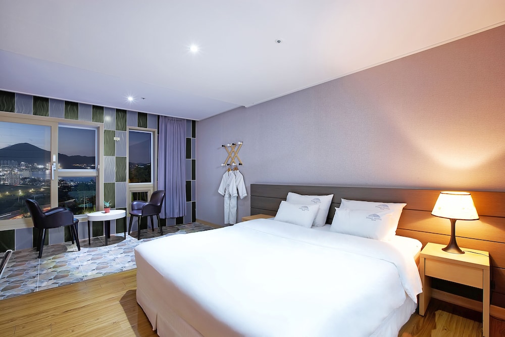 Deluxe Double Room, 1 Double Bed photo 2