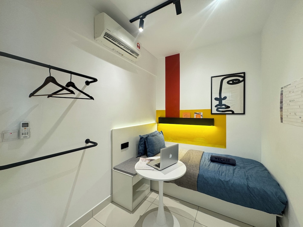 Apartment photo 2