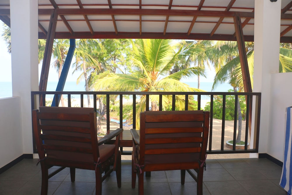 Deluxe Twin Room, Ocean View photo 3