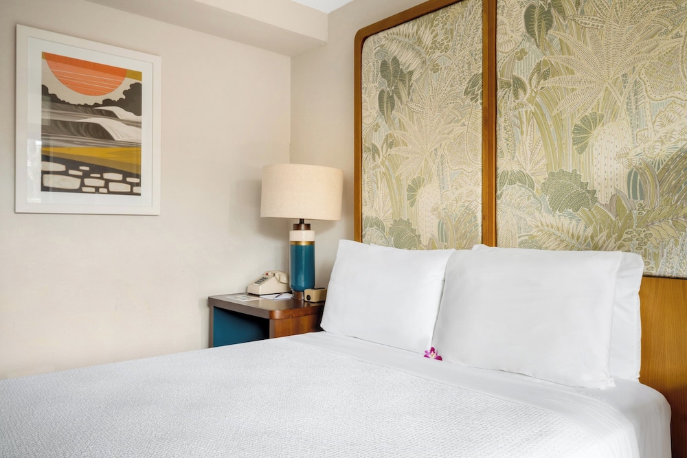 Room, 1 Double Bed, Pool View - Photo 2