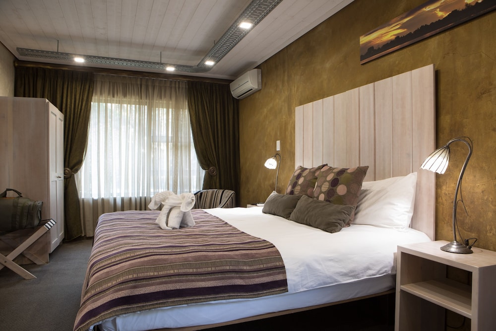 Executive Room photo 3
