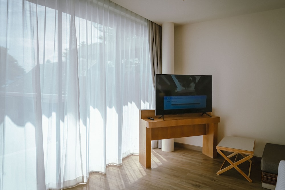 Premier Pool Villa Seaview (RoundTrip Airport Transfer). - Photo 2