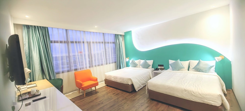 Deluxe Quadruple Room