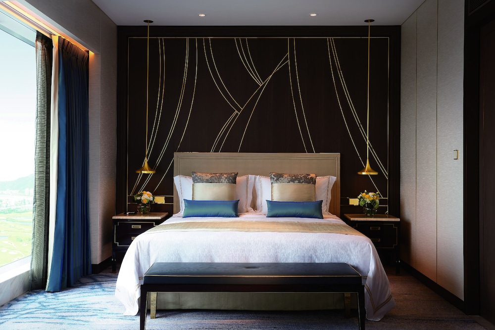 Star Executive Suite