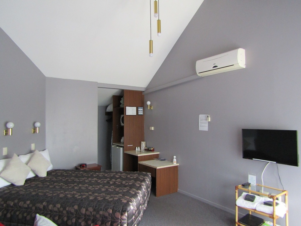Standard Studio, Non Smoking, Kitchenette (Studio Rooms 5, 6 and 7) photo 2