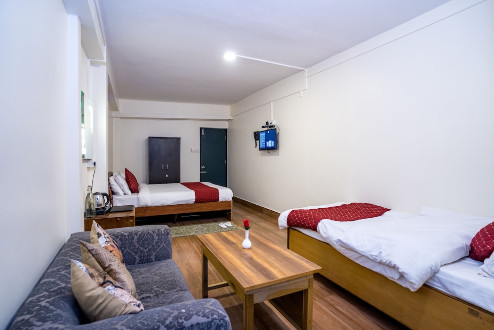 Deluxe Room - Photo 27