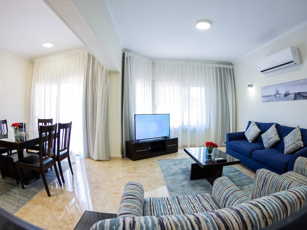 Villa, 3 Bedrooms - Photo 2