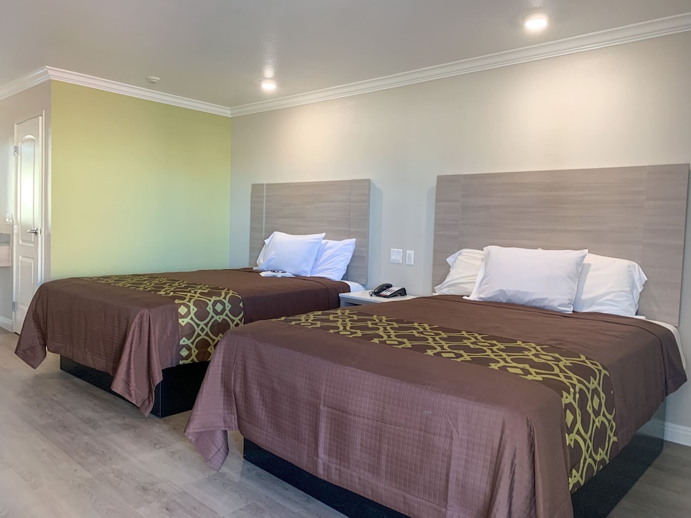 Comfort Double Room, 2 Queen Beds, Non Smoking
