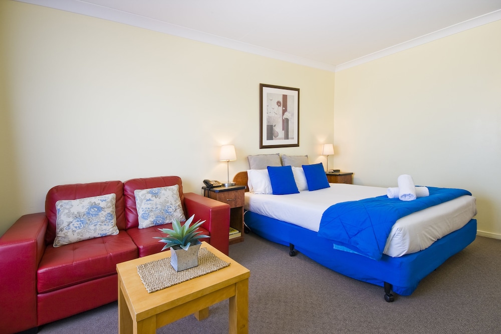 Standard Queen Room photo 2