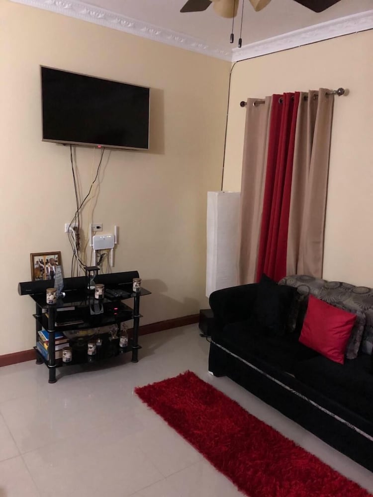 Apartment, 2 Bedrooms, Non Smoking photo 3