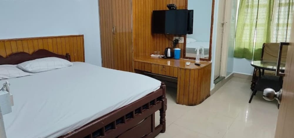 Deluxe Double Room, City View
