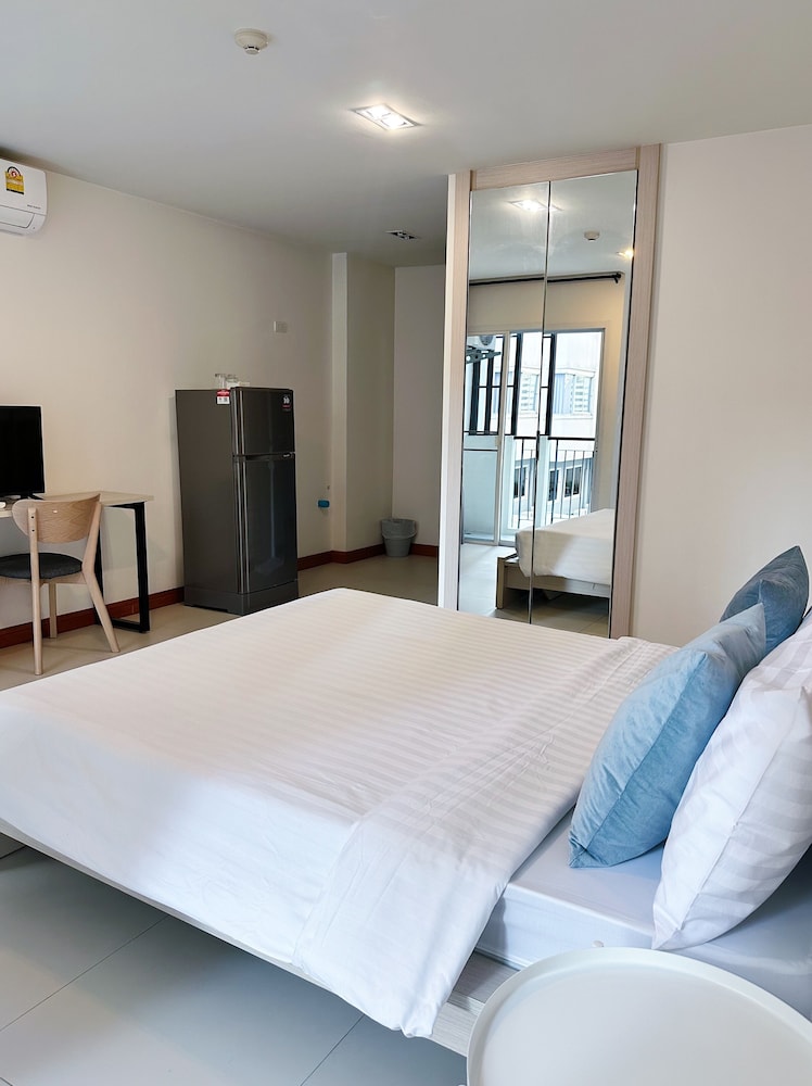 Basic Double Room photo 2