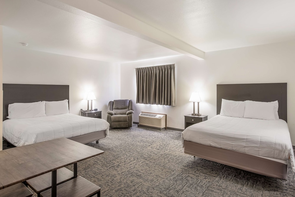 Suite, 2 Queen Beds, Accessible photo 1