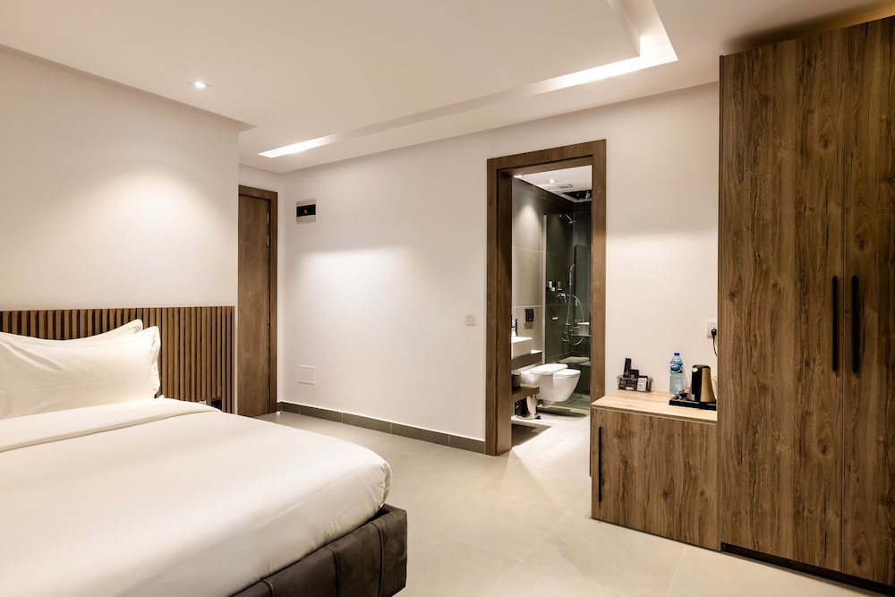 Deluxe Room - Photo 7