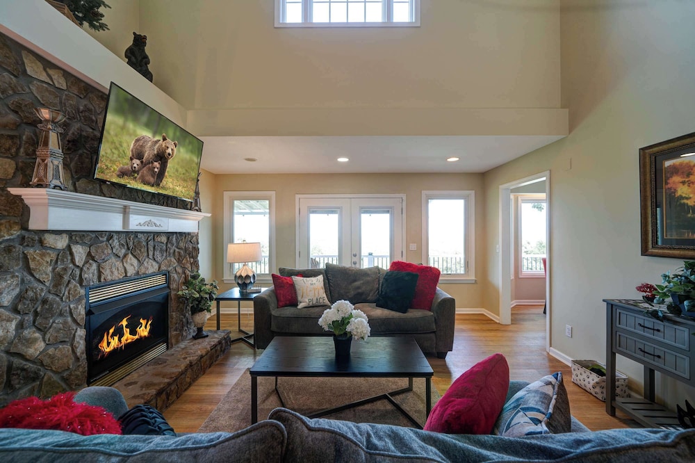 House, Multiple Beds, Patio, Mountain View (Sunset View) photo 3