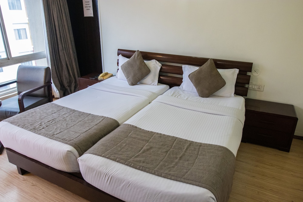 Deluxe Double or Twin Room photo 1