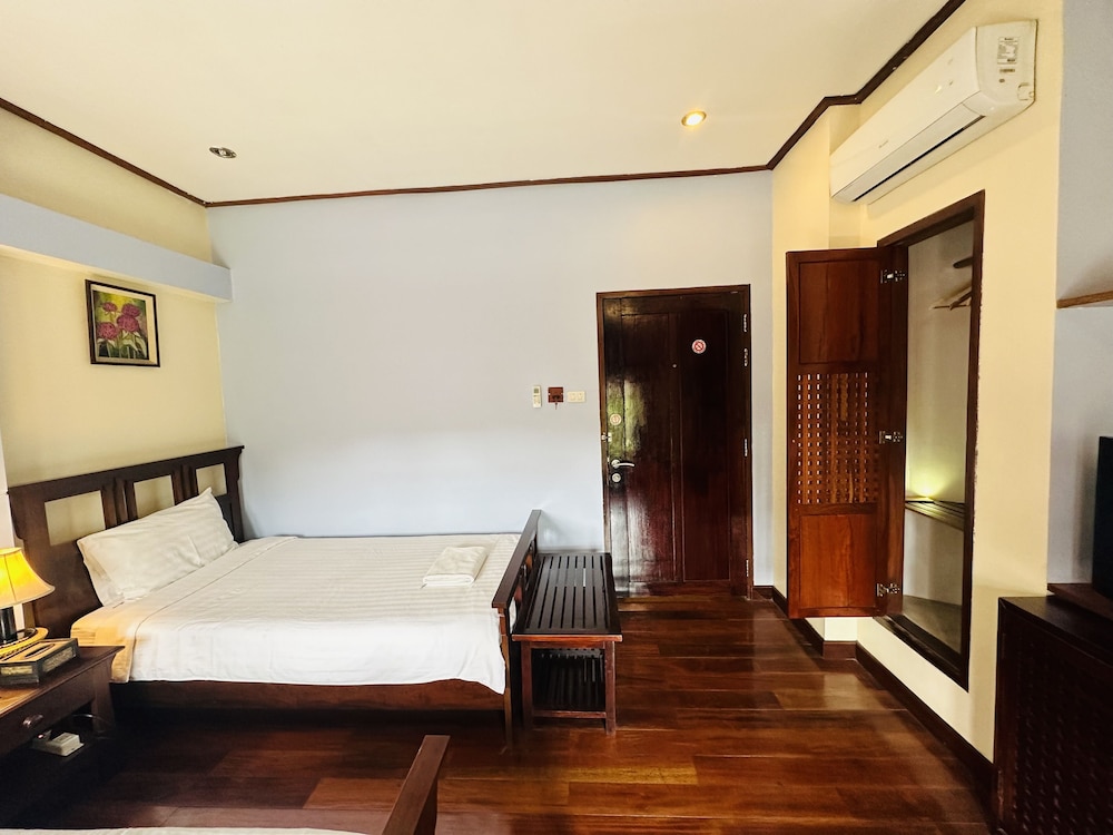 Deluxe Twin Room - Photo 26