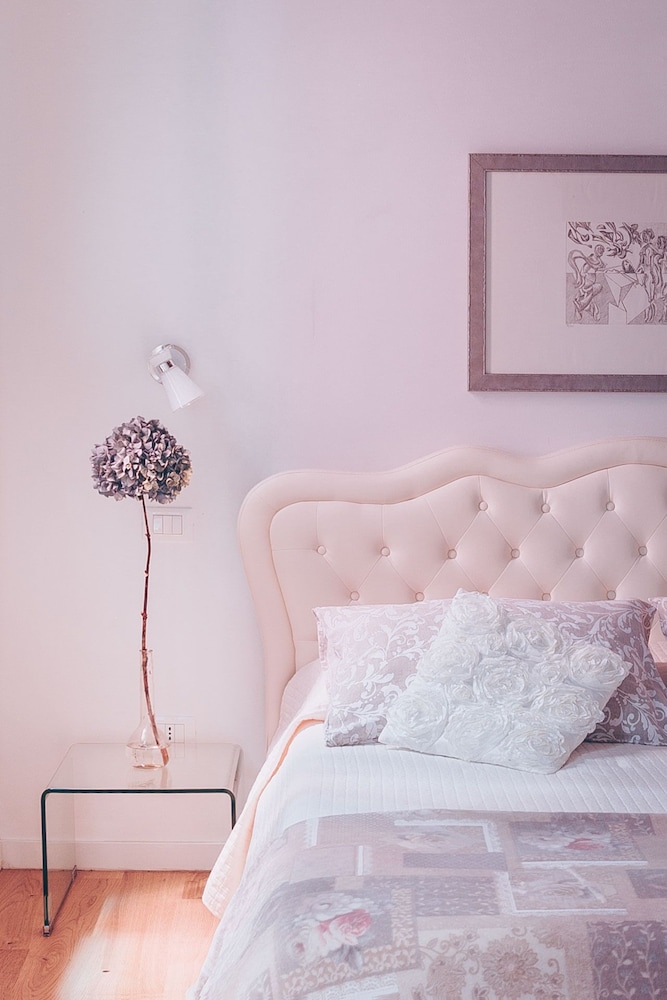 Comfort Room, 1 Queen Bed (champagne)