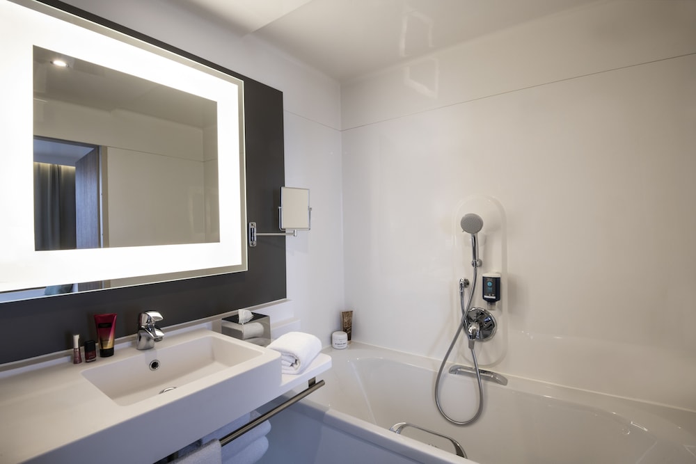 Superior Suite, Multiple Beds - Photo 21
