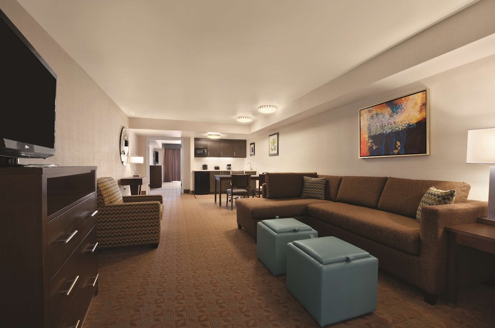 Presidential Suite, 1 King Bed, Accessible, Non Smoking (Hearing) photo 1