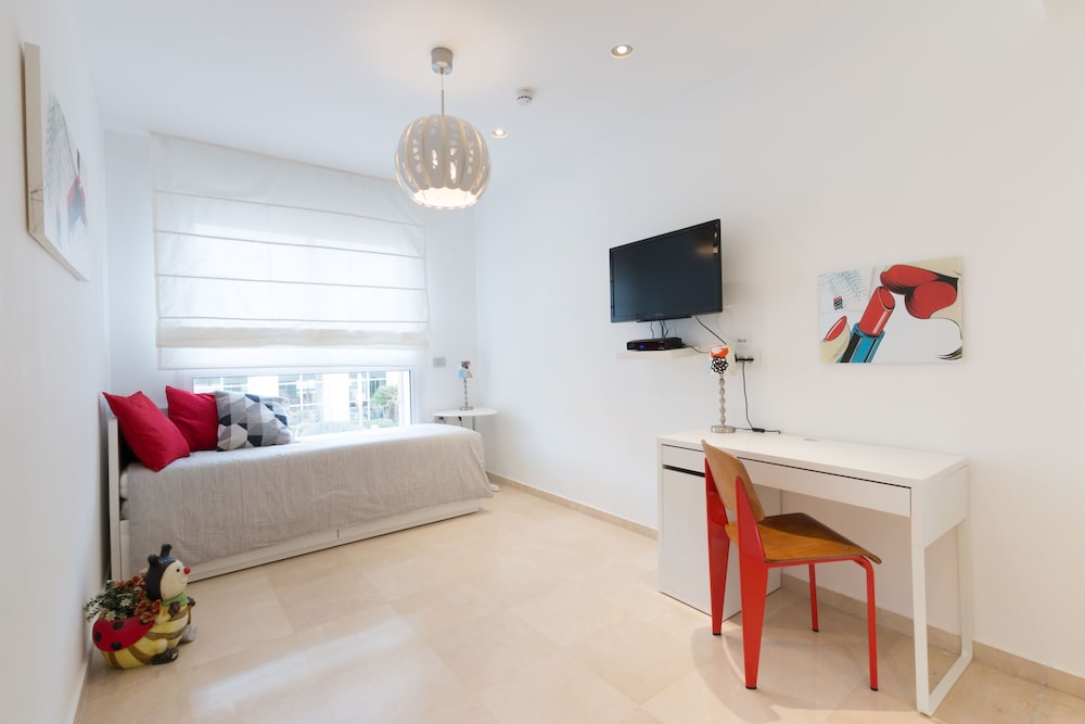 Premium Apartment, 3 Bedrooms, Sea View photo 3