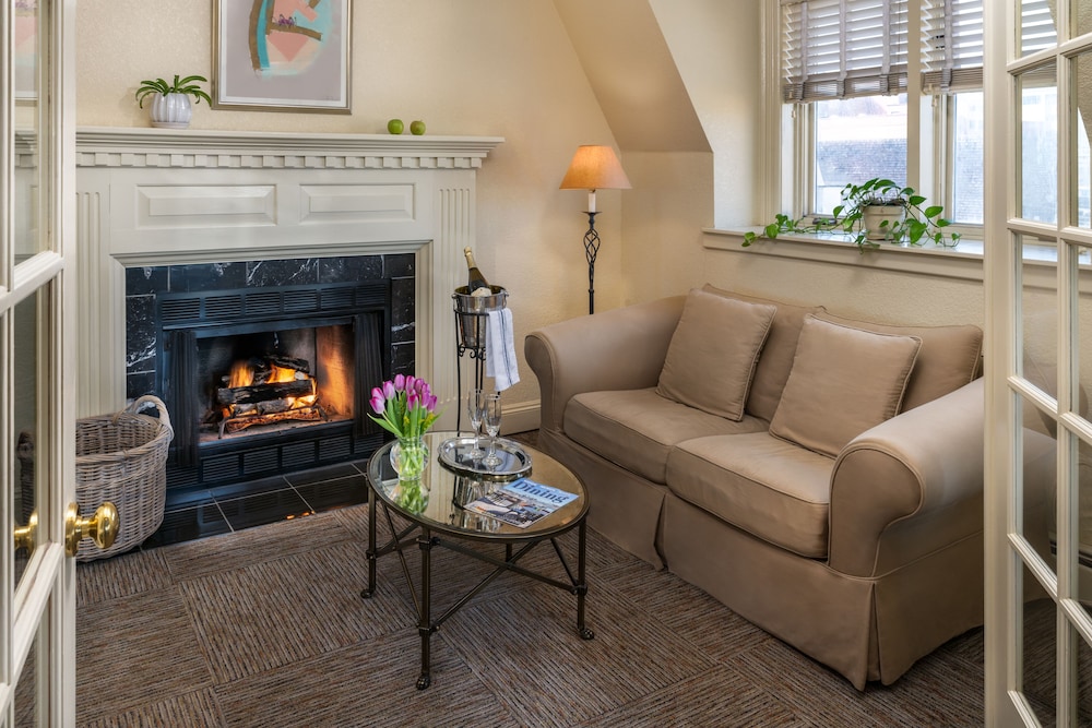 Grand King Suite 32 - Photo 4