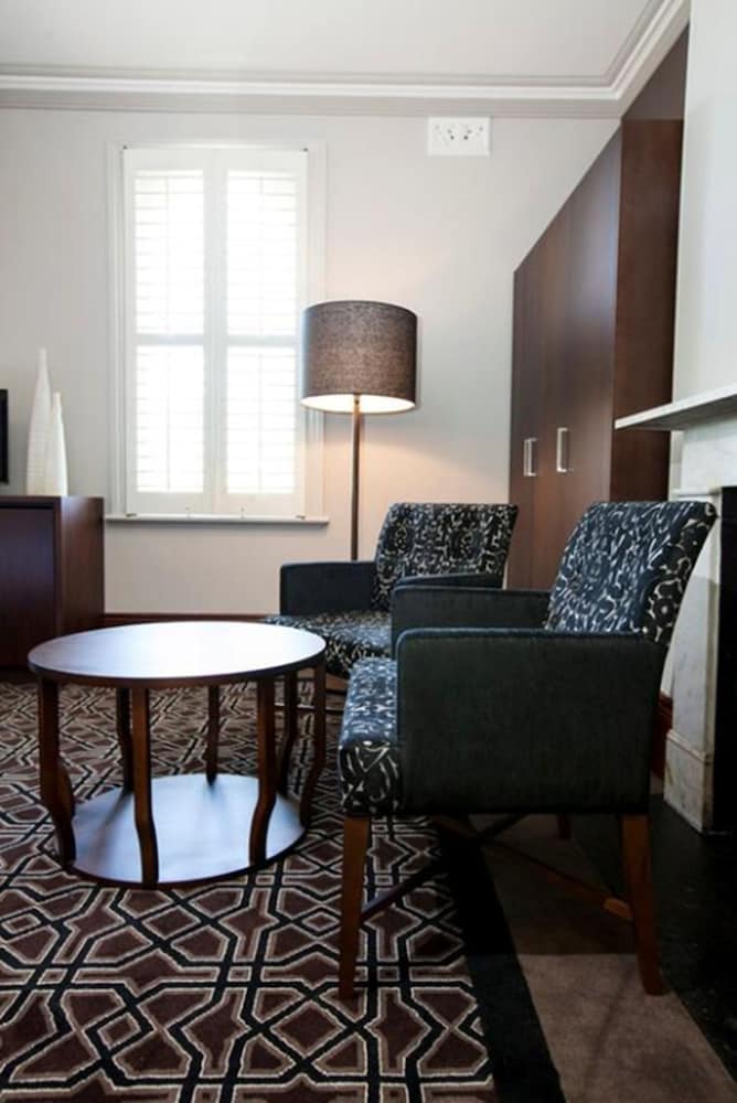Premium Suite